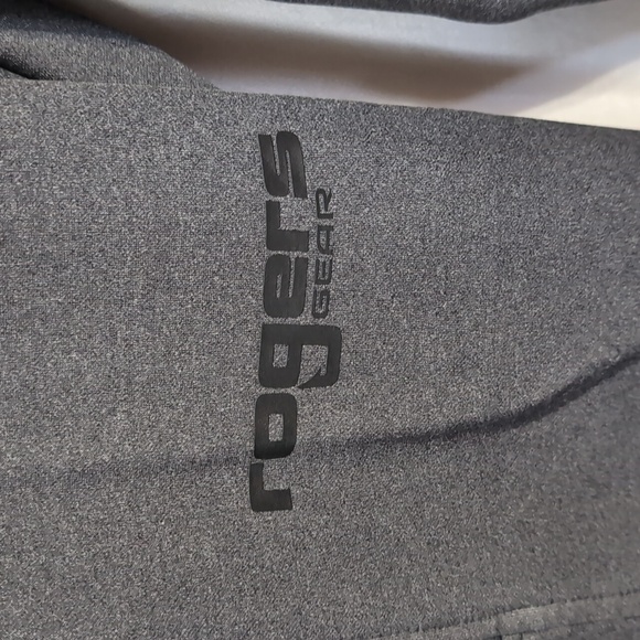 Rogers Sporting Goods Grey Fleece Lined Jogger Sweatpants Size Medium - Picture 3 of 5